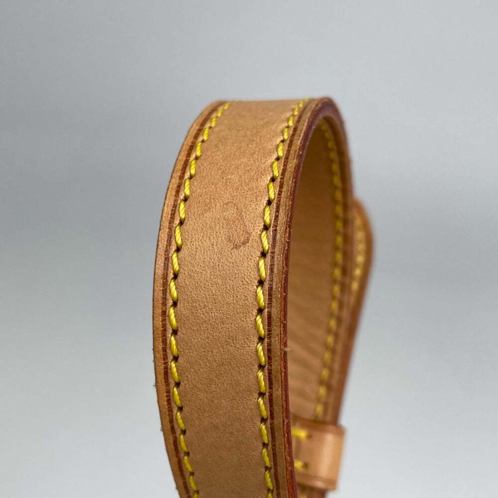 LOUIS VUITTON Brown Monogram Shoulder Bag - Picture 5 of 7